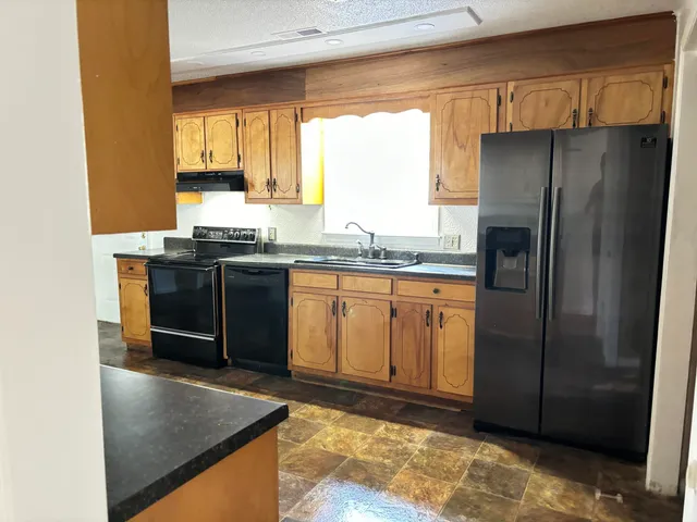 $2,100 | 135 Clyde Circle, Walterboro, SC 29488