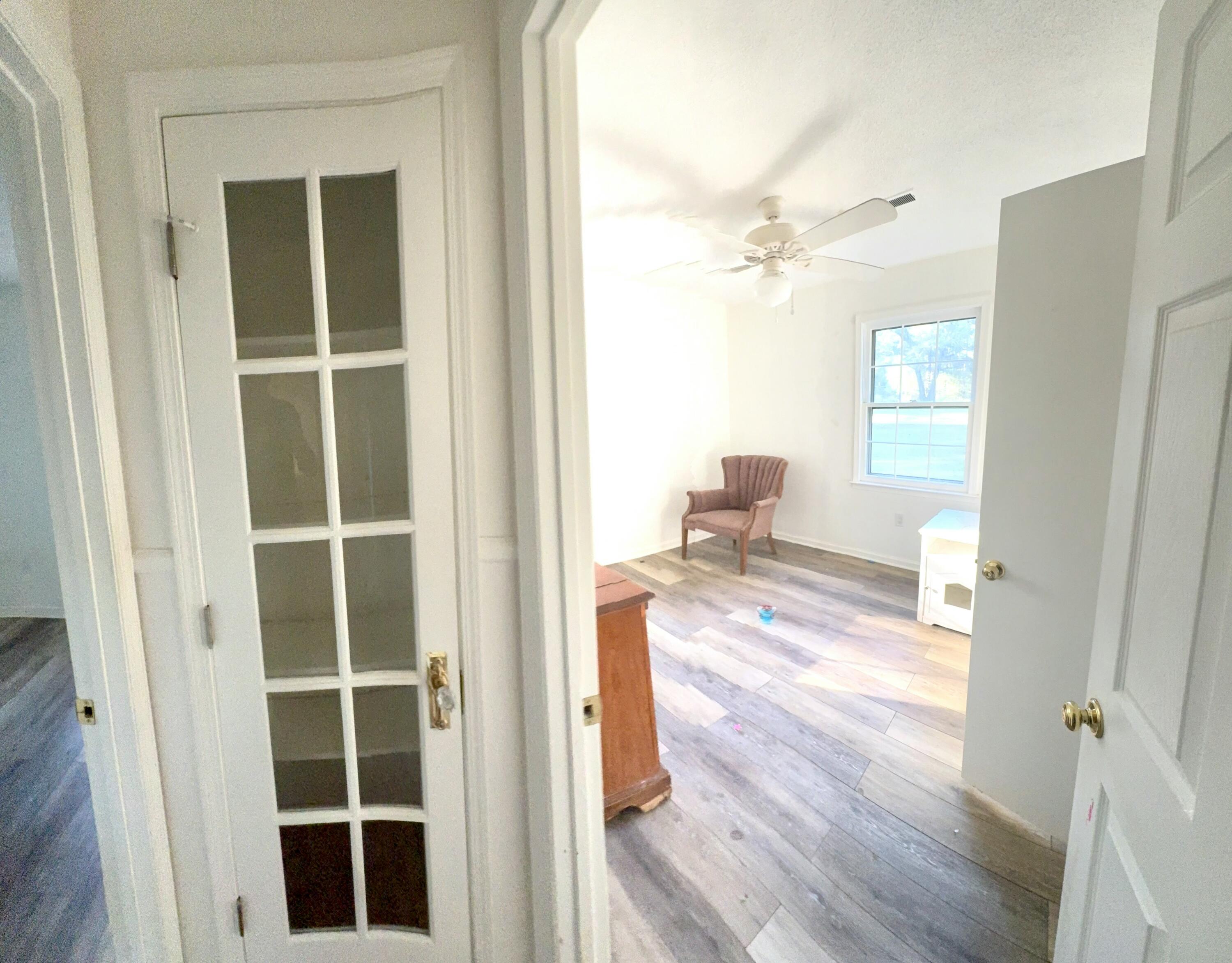 135 Clyde Circle Walterboro, SC 29488 - Photo 6 of 14 IMG_0425 2