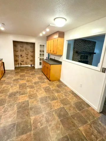 $2,100 | 135 Clyde Circle, Walterboro, SC 29488