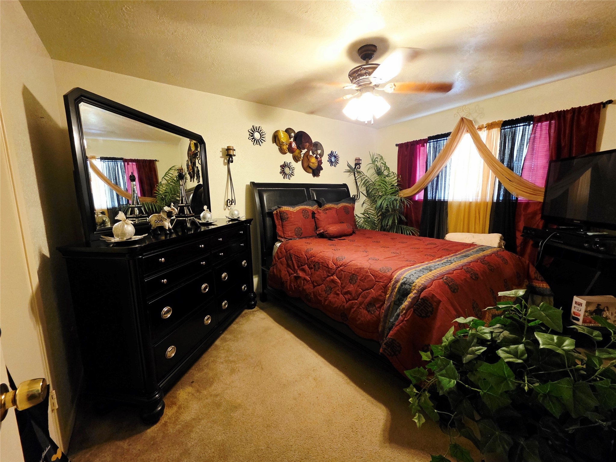 1323 Padstow Lane Channelview, TX 77530 - Photo 9 of 11 Cozy bedroom.