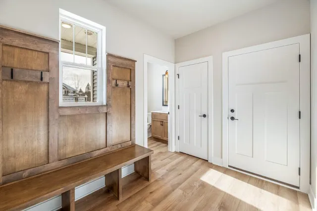 $720,589 | N74-w17930 N74-w17930 Mineral Drive, Menomonee Falls, WI 53051