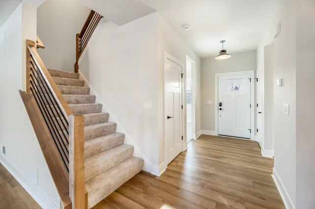 $720,589 | N74-w17930 N74-w17930 Mineral Drive, Menomonee Falls, WI 53051