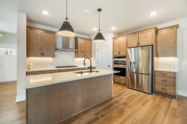 $720,589 | N74-w17930 N74-w17930 Mineral Drive, Menomonee Falls, WI 53051