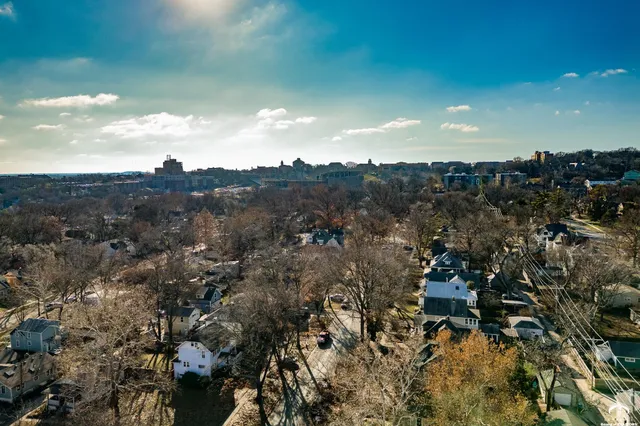 $359,900 | 735 Missouri Street, Lawrence, KS 66044