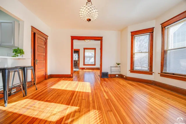 $359,900 | 735 Missouri Street, Lawrence, KS 66044