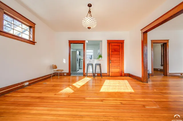 $359,900 | 735 Missouri Street, Lawrence, KS 66044