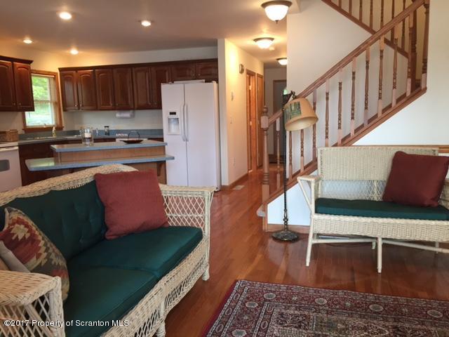 227 Silkmans Road Lake Ariel, PA 18436 - Photo 11 of 36 Gallery Image 11