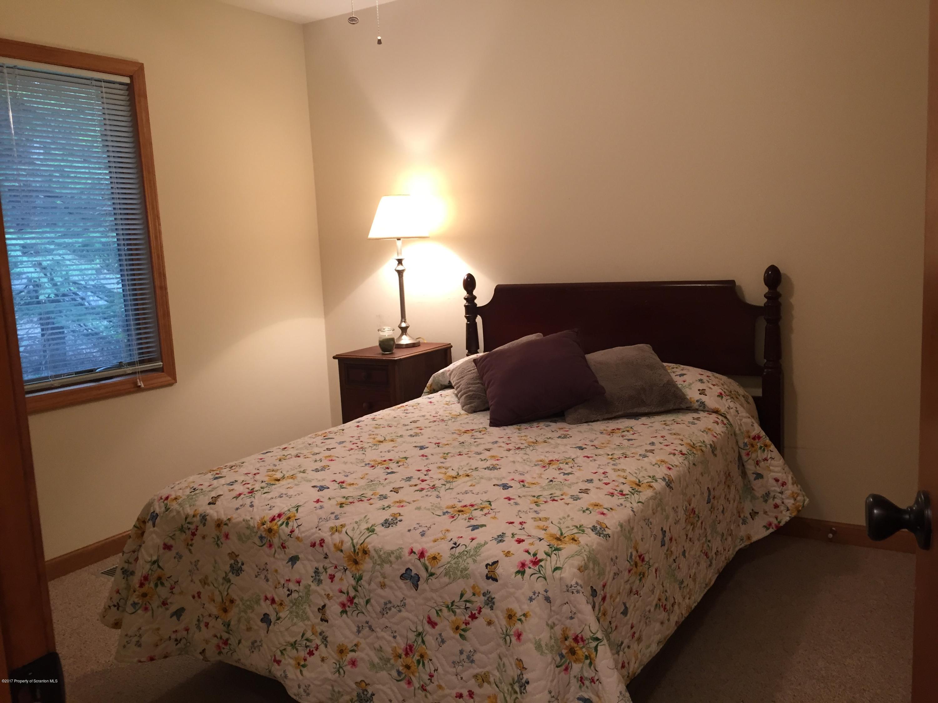 227 Silkmans Road Lake Ariel, PA 18436 - Photo 18 of 36 Gallery Image 18