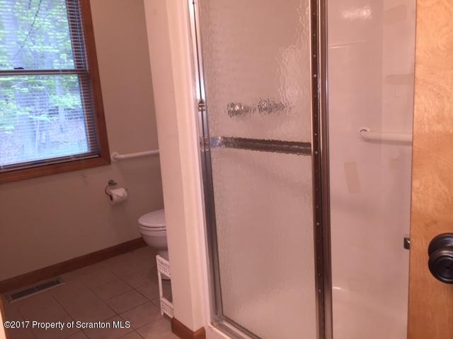 227 Silkmans Road Lake Ariel, PA 18436 - Photo 22 of 36 Gallery Image 22