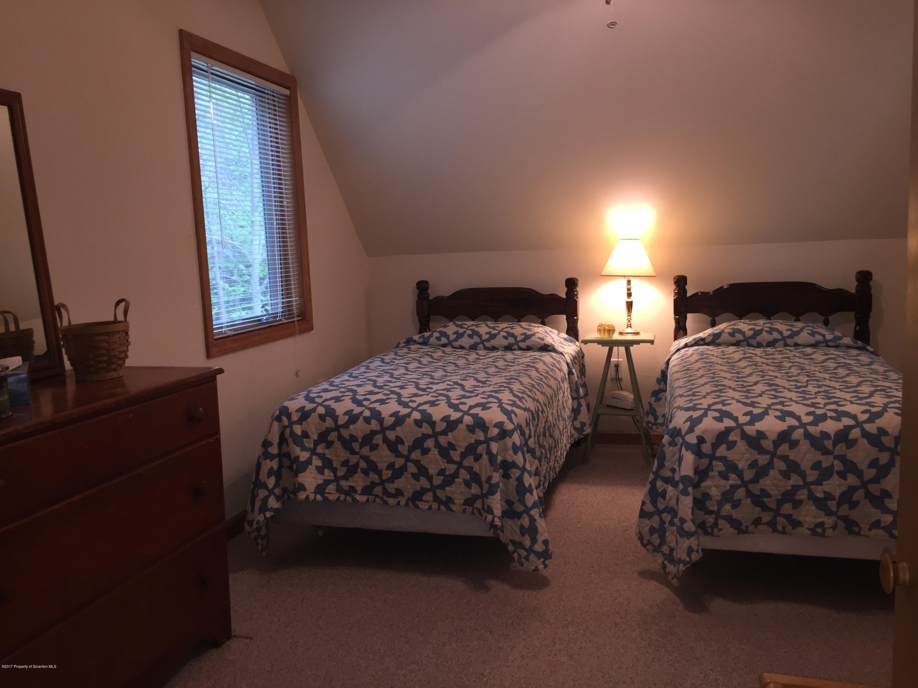 227 Silkmans Road Lake Ariel, PA 18436 - Photo 25 of 36 Gallery Image 25