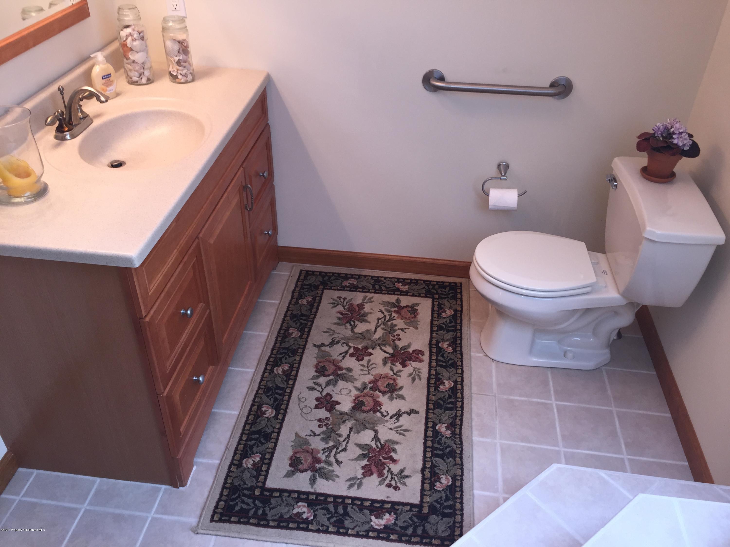 227 Silkmans Road Lake Ariel, PA 18436 - Photo 26 of 36 Gallery Image 26
