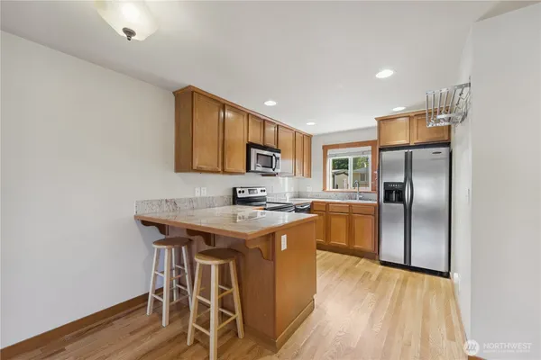 $2,650 | 9228 15th Avenue Southwest, Unit B, Seattle, WA 98106