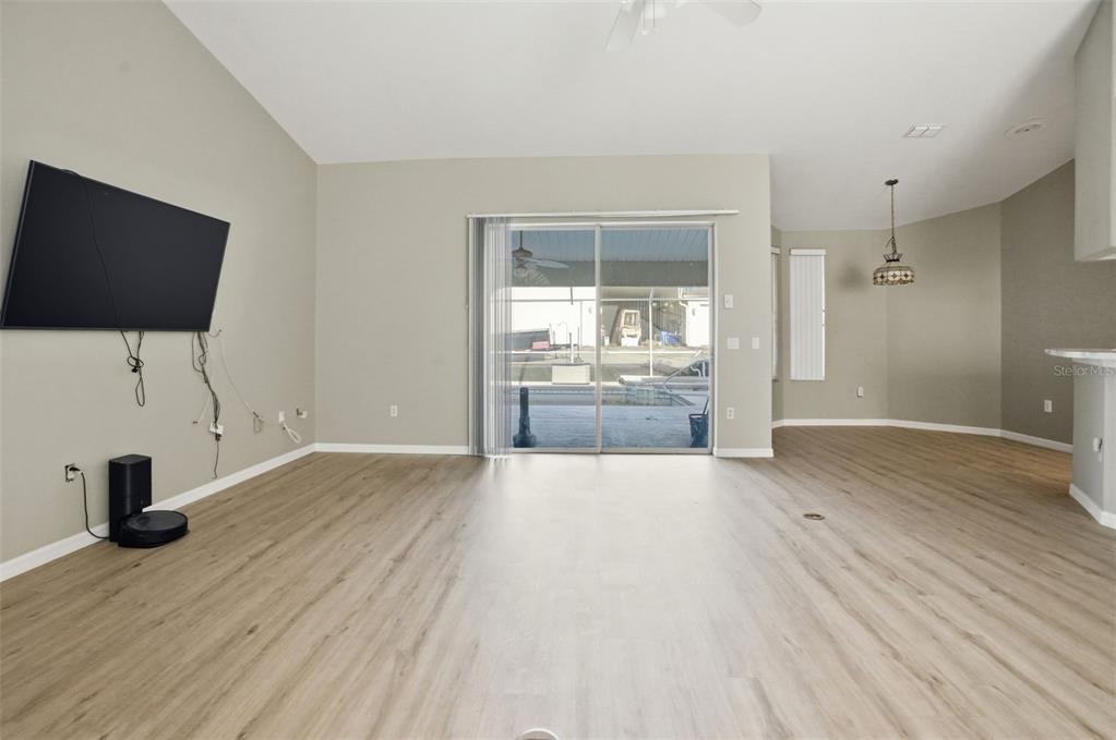 8038 Madrid Road Weeki Wachee, FL 34613 - Photo 20 of 58