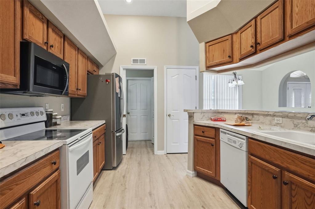 8038 Madrid Road Weeki Wachee, FL 34613 - Photo 24 of 58