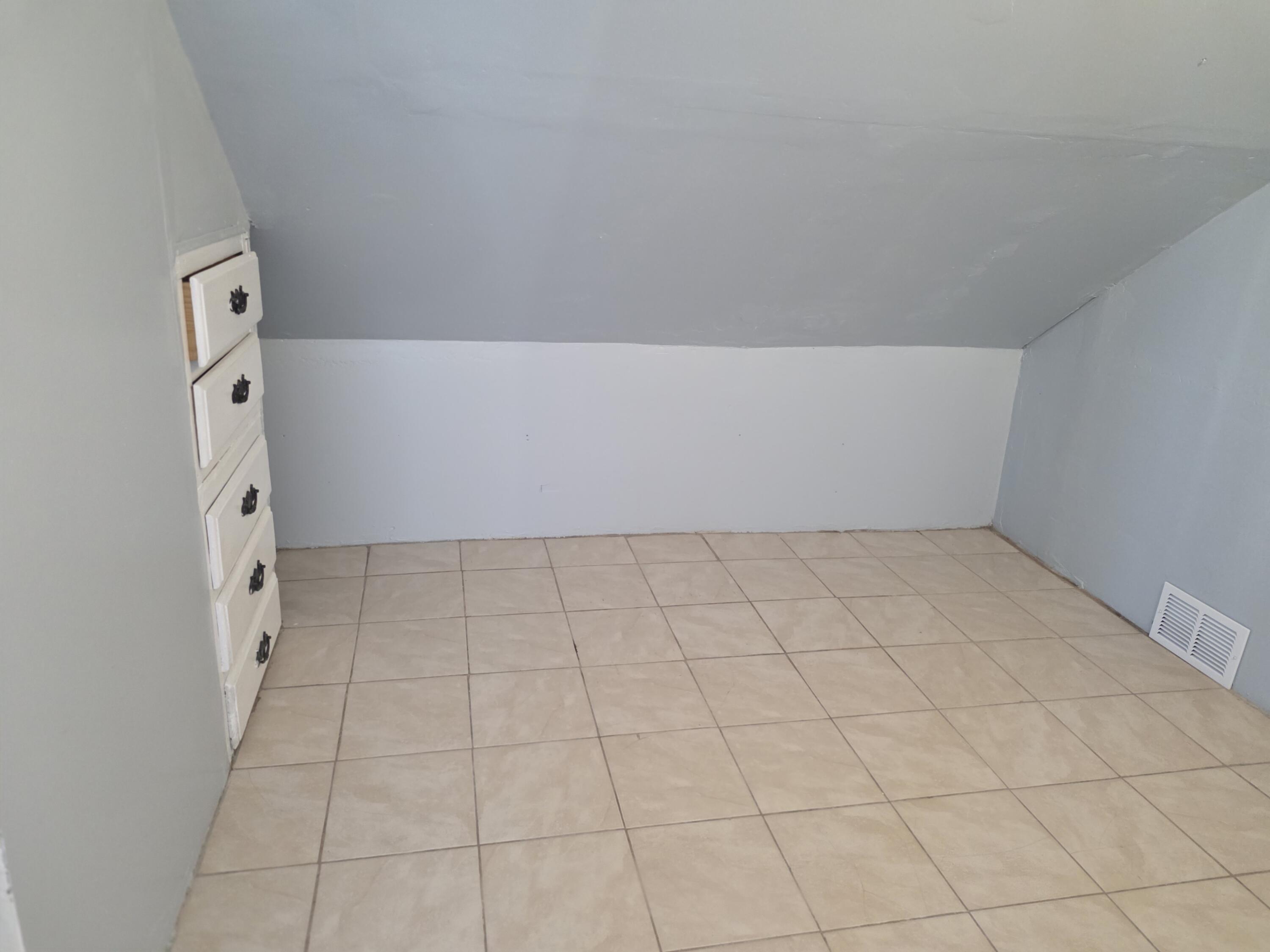 1608 South Memorial Drive Racine, WI 53403 - Photo 10 of 16 room