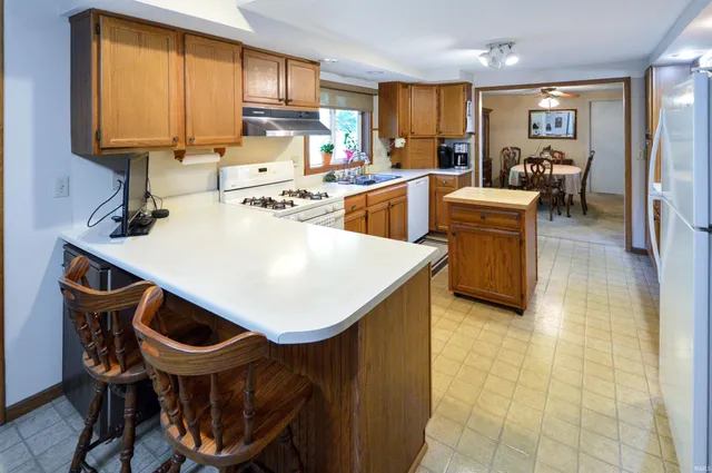 $315,000 | 470 Highway 18, Fowler, IN 47944