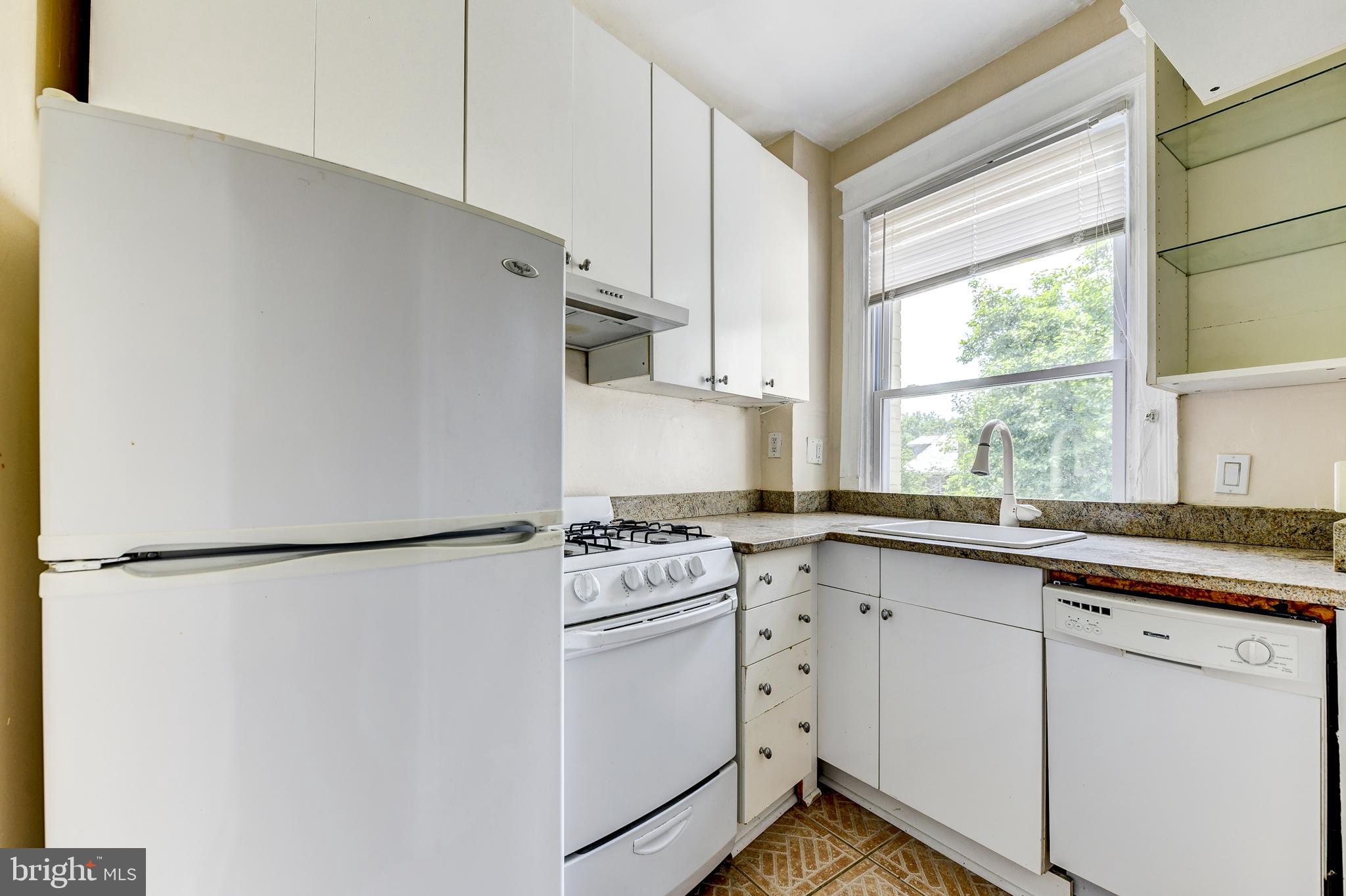 1935 Park Road Northwest Washington, DC 20010 - Photo 13 of 41