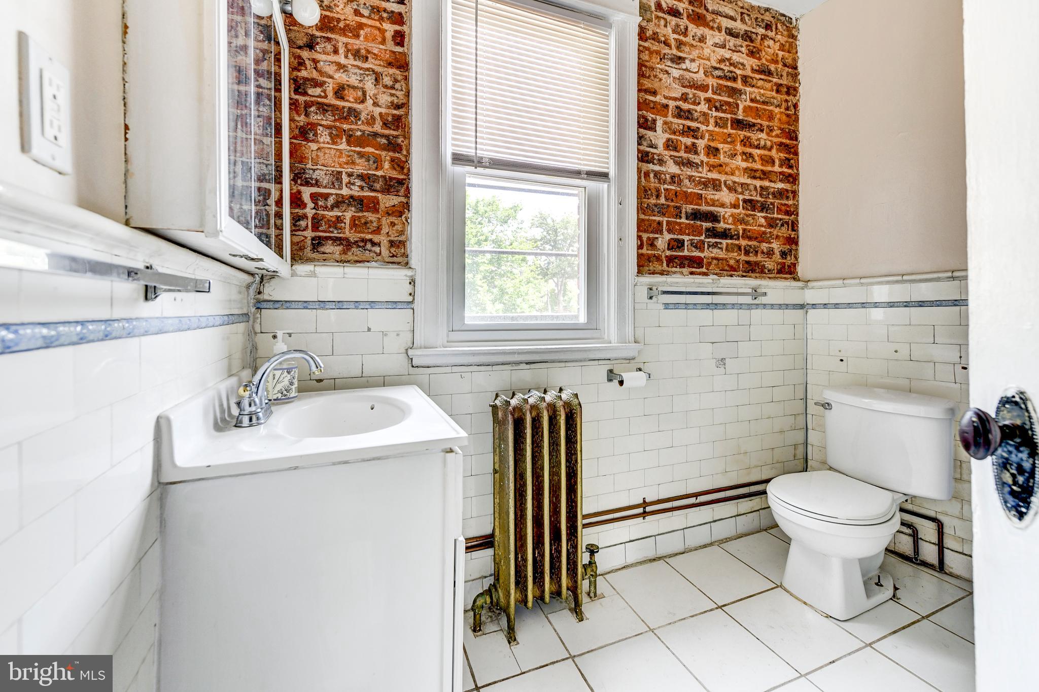 1935 Park Road Northwest Washington, DC 20010 - Photo 22 of 41