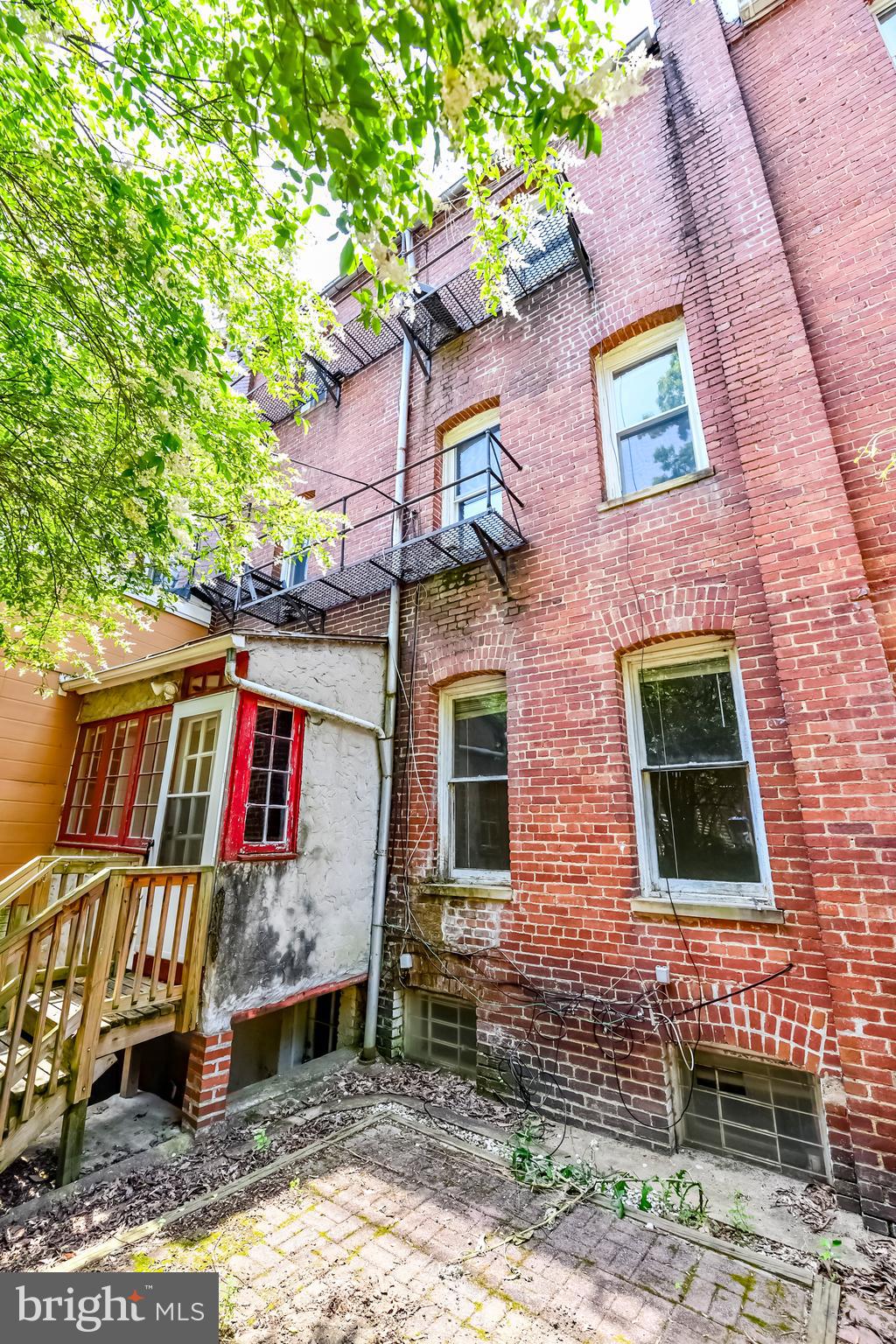 1935 Park Road Northwest Washington, DC 20010 - Photo 37 of 41