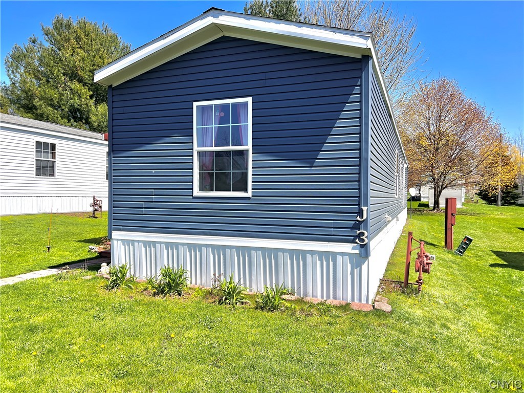 322 Thompson Road, Unit J3 Oswego, NY 13126 - Photo 1 of 1 Gallery Image 1