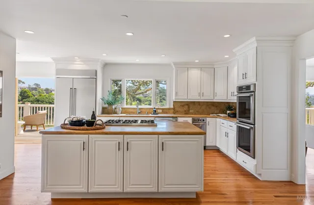 $3,977,000 | 91 Round Hill Road, Tiburon, CA 94920