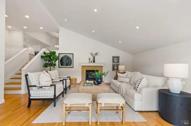 $3,977,000 | 91 Round Hill Road, Tiburon, CA 94920