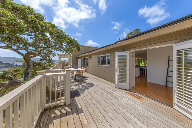 $3,977,000 | 91 Round Hill Road, Tiburon, CA 94920