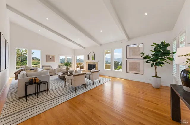 $3,977,000 | 91 Round Hill Road, Tiburon, CA 94920