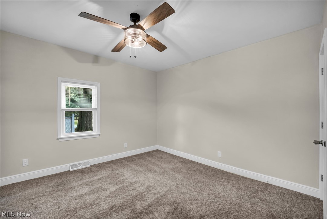 2721 East River Road Newton Falls, OH 44444 - Photo 18 of 44