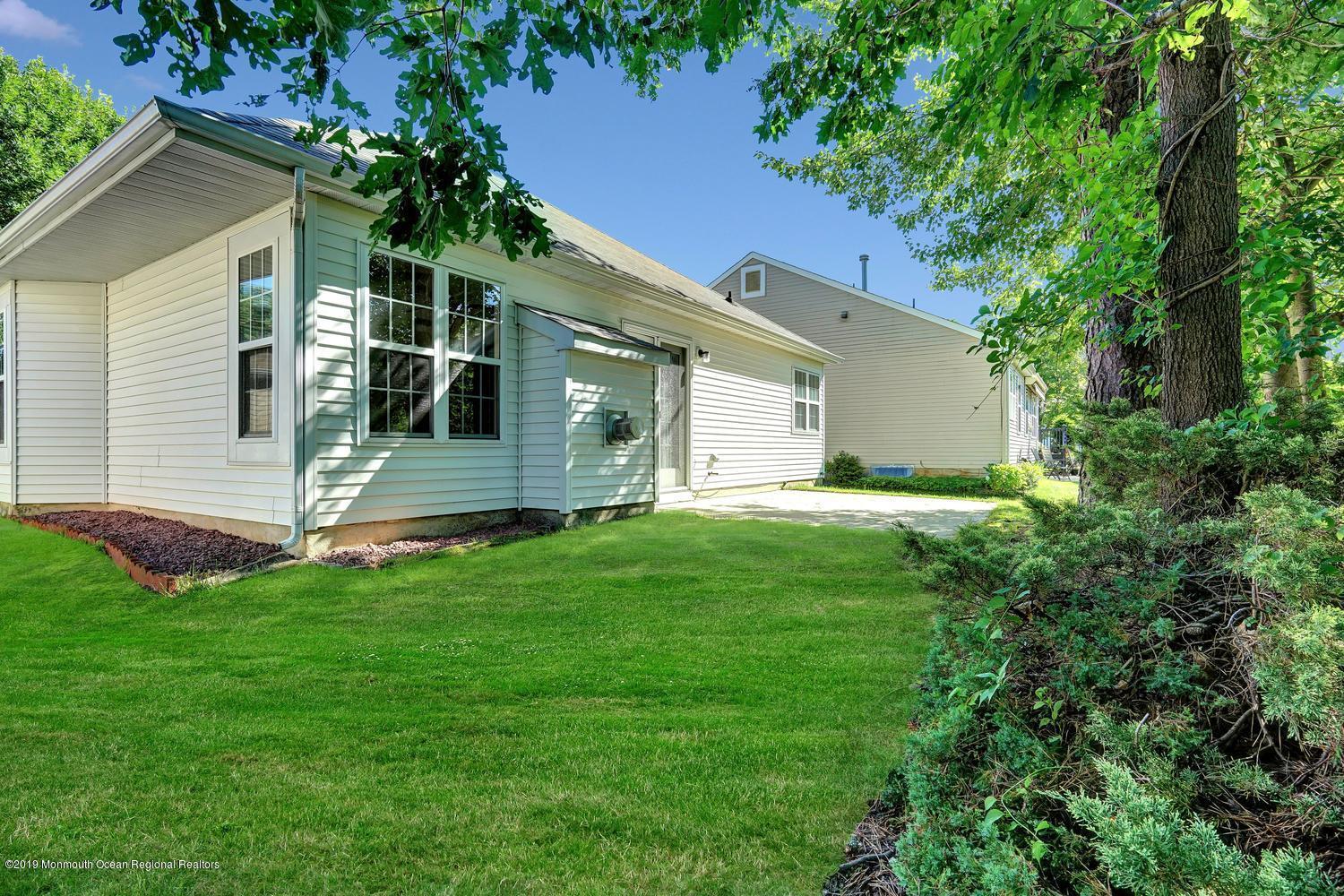 3 Archer Square Jackson, NJ 08527 - Photo 11 of 50 3 Archer Square Jackson-large-023-022-DS