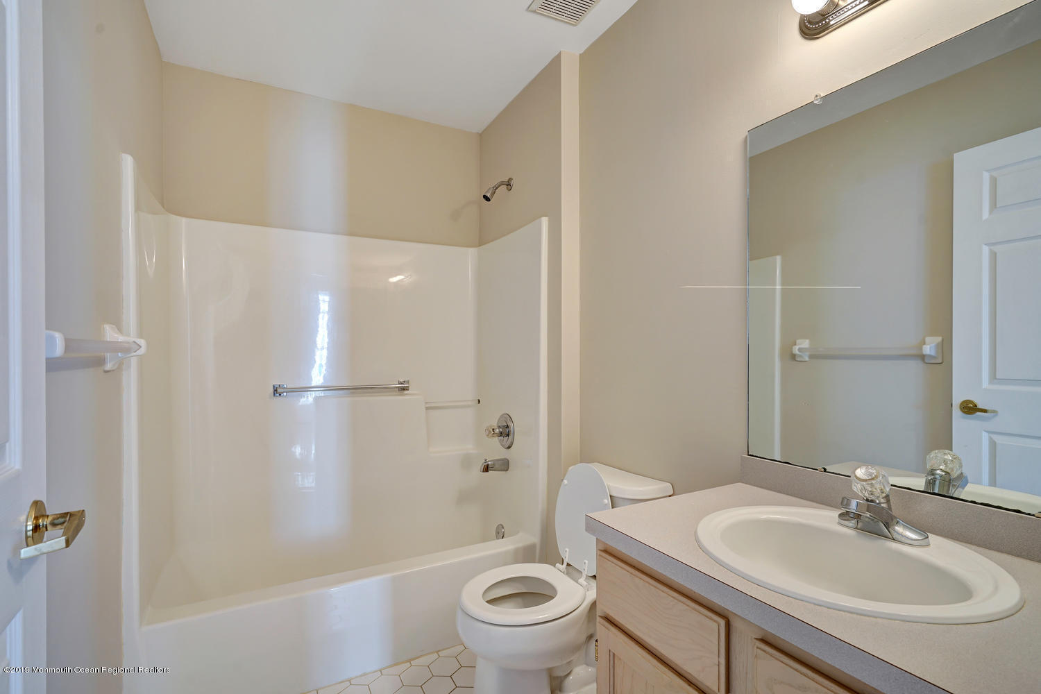 3 Archer Square Jackson, NJ 08527 - Photo 34 of 50 3 Archer Square Jackson-large-055-002-DS