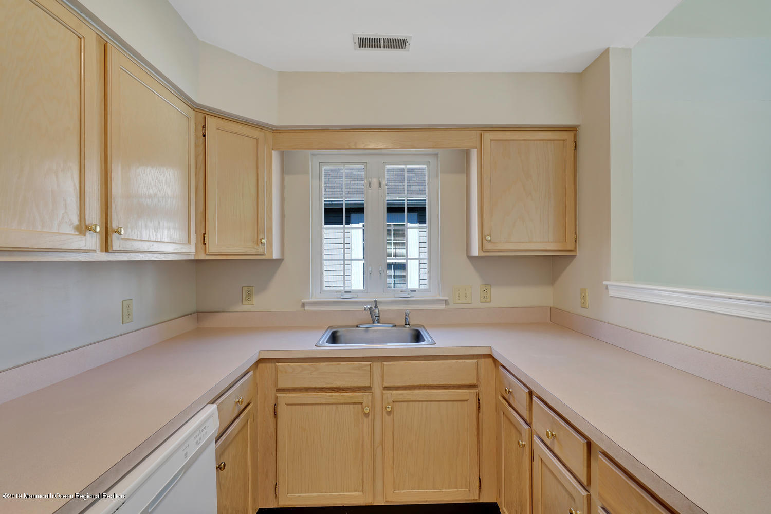 3 Archer Square Jackson, NJ 08527 - Photo 41 of 50 3 Archer Square Jackson-large-063-055-DS