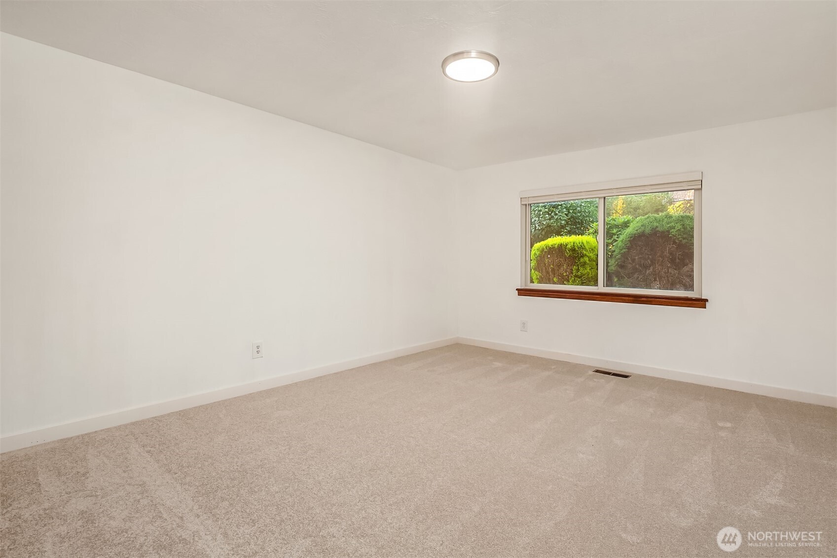 8308 Frederick Place Edmonds, WA 98026 - Photo 24 of 37