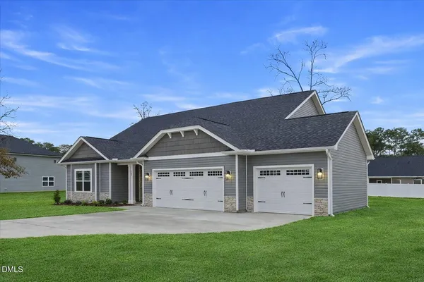 $399,850 | 107 Manchester Court, La Grange, NC 28551