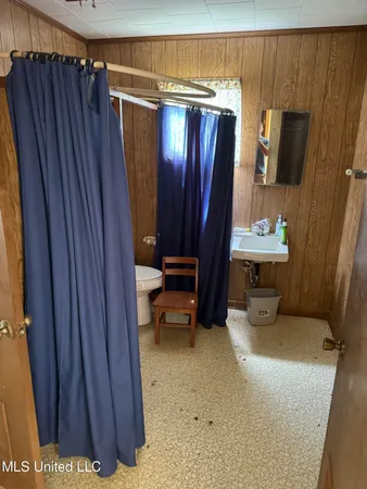 $56,500 | 3489 White Apple Road, Roxie, MS 39661