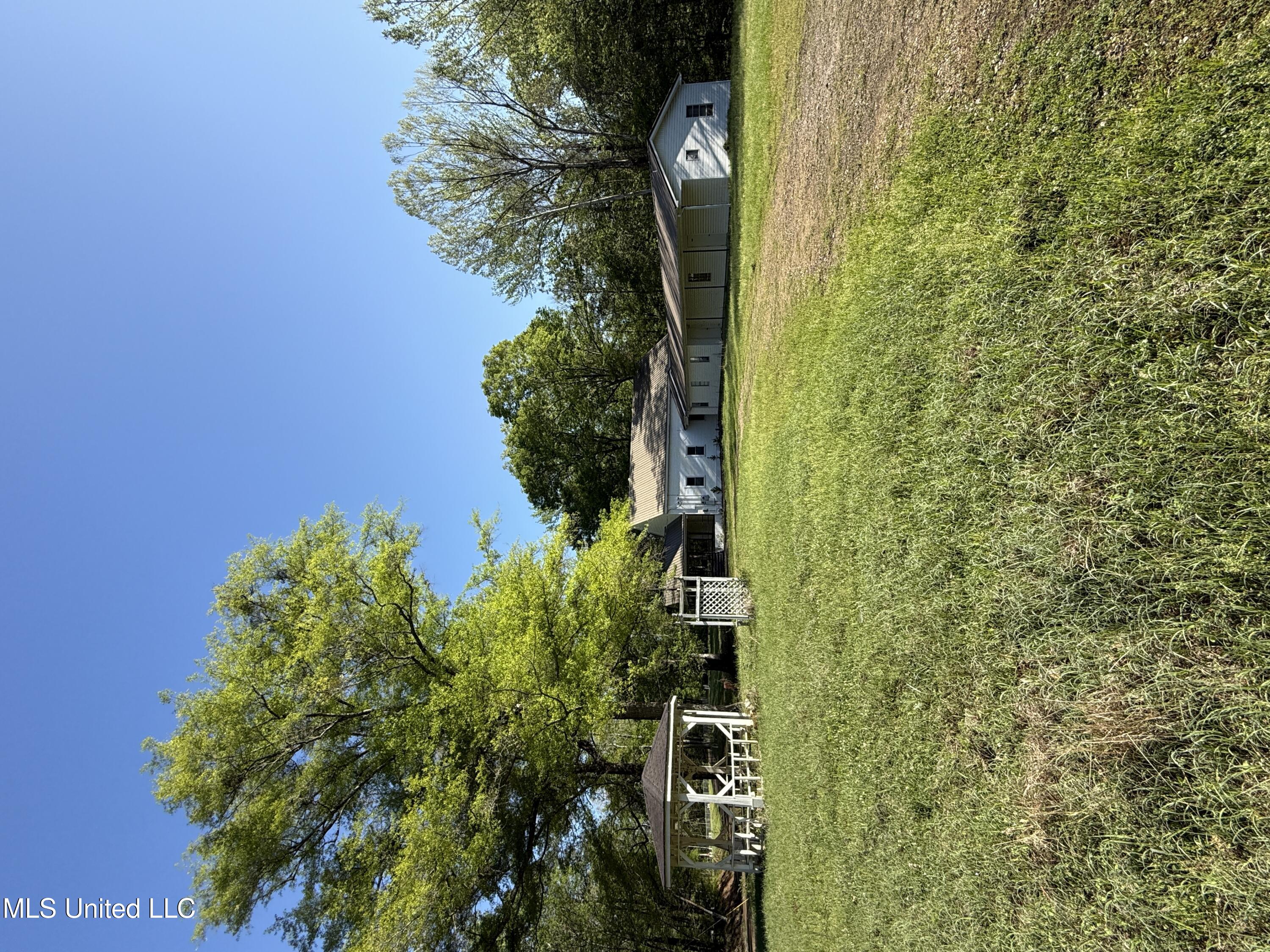 3489 White Apple Road Roxie, MS 39661 - Photo 2 of 19 Front View