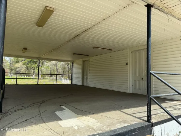 $56,500 | 3489 White Apple Road, Roxie, MS 39661