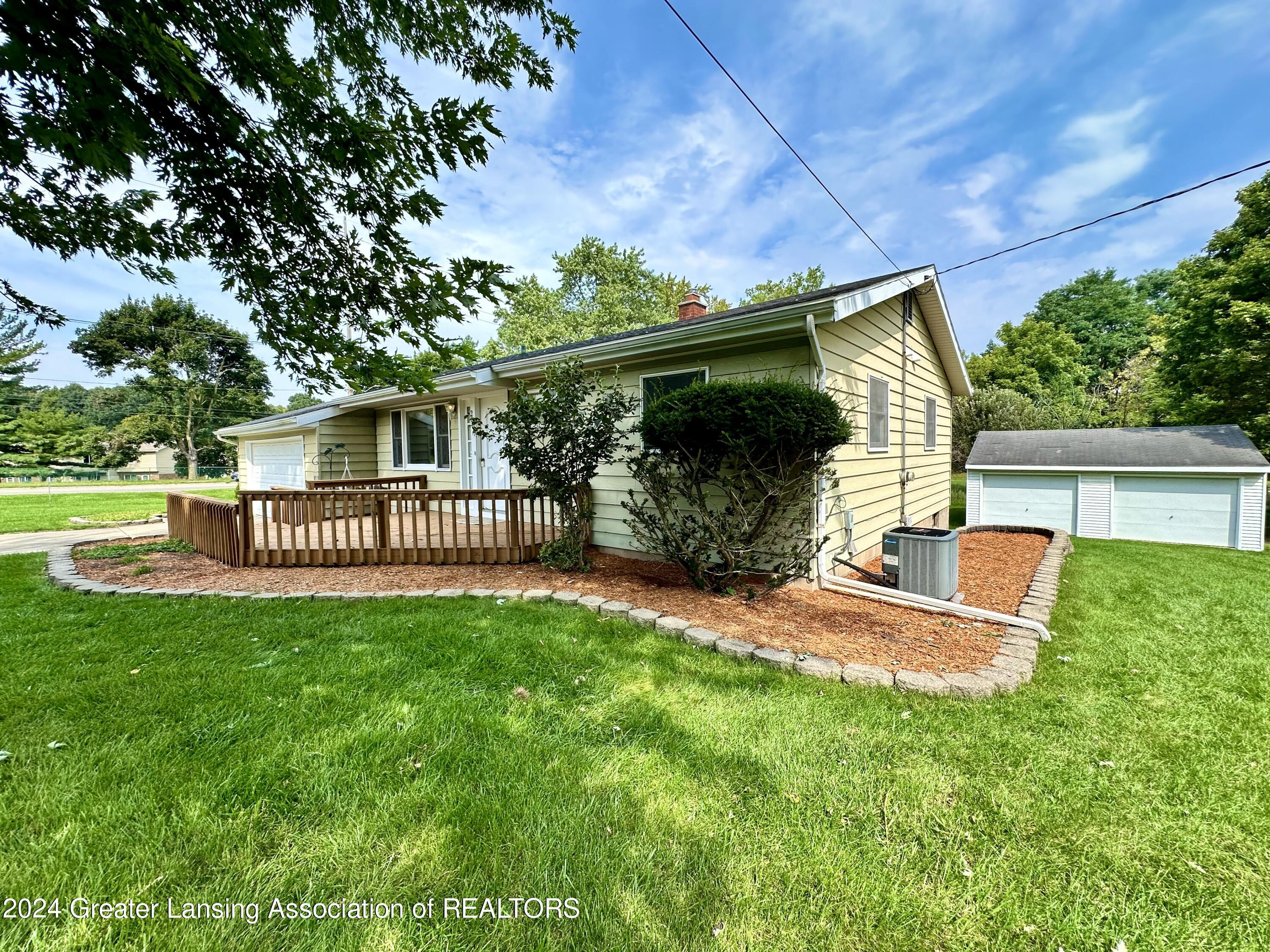 2009 Wabash Road Lansing, MI 48910 - Photo 1 of 50 IMG_8029