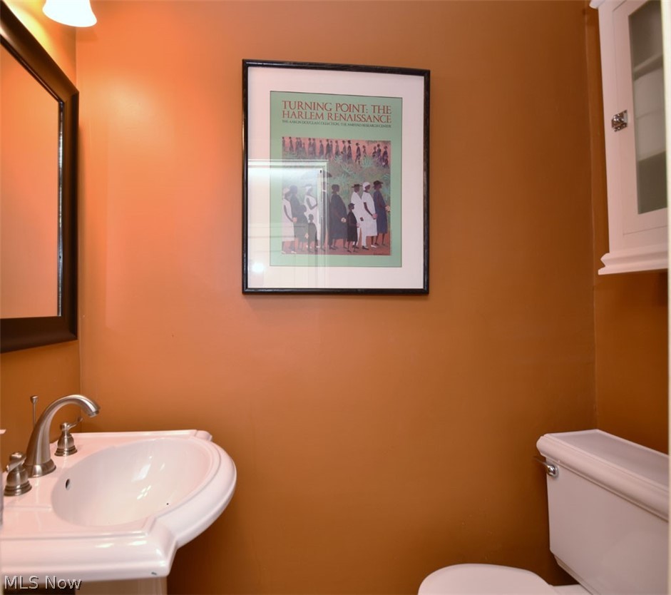 3315 Daleford Road Cleveland, OH 44120 - Photo 18 of 35 Gallery Image 18
