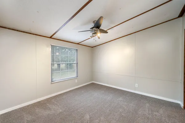 $1,350 | 284 East Michaelangelo Road, DeFuniak Springs, FL 32433