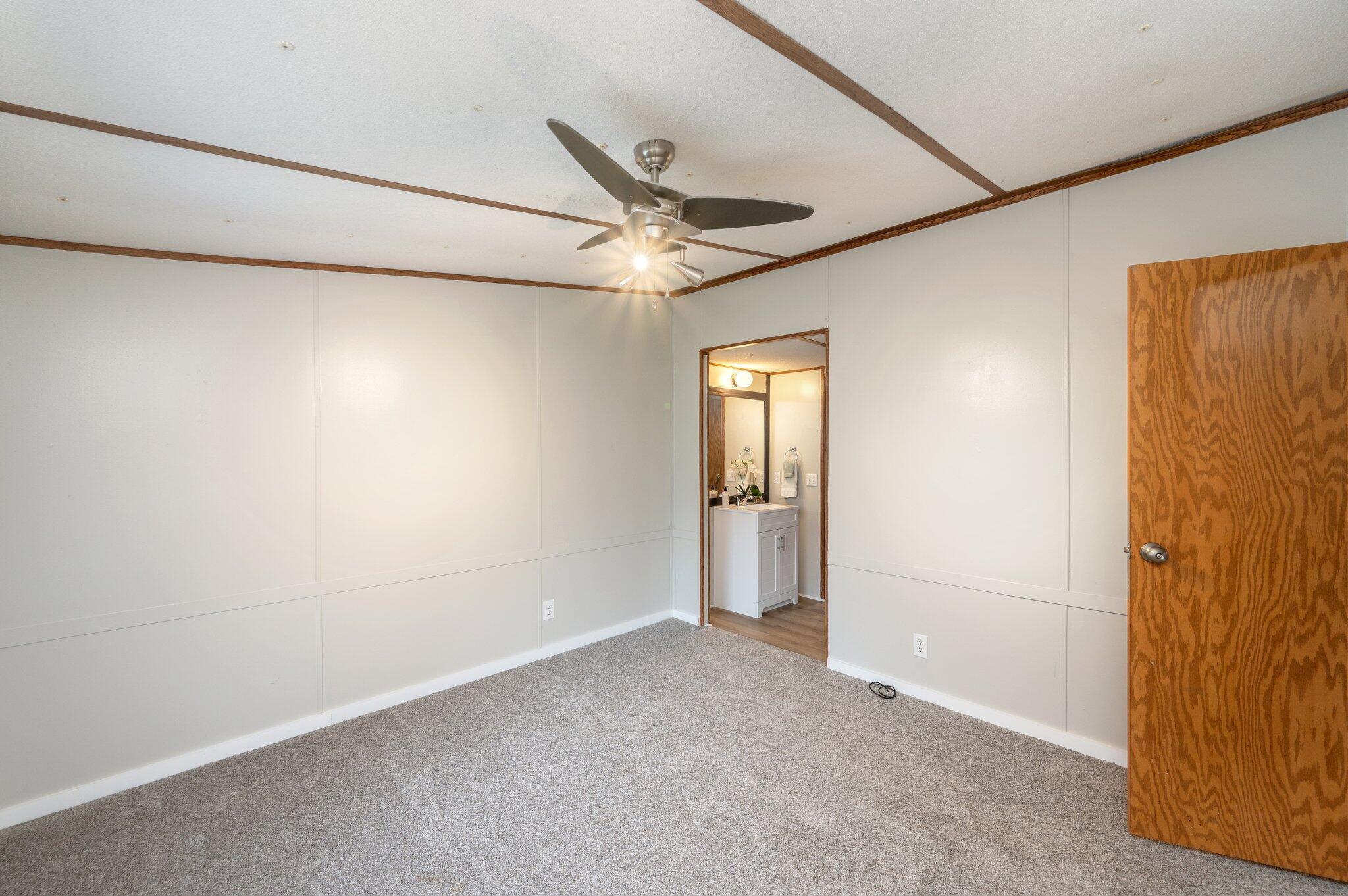 284 East Michaelangelo Road DeFuniak Springs, FL 32433 - Photo 21 of 38 18-web-or-mls-284 E Michaelangelo Rd-15