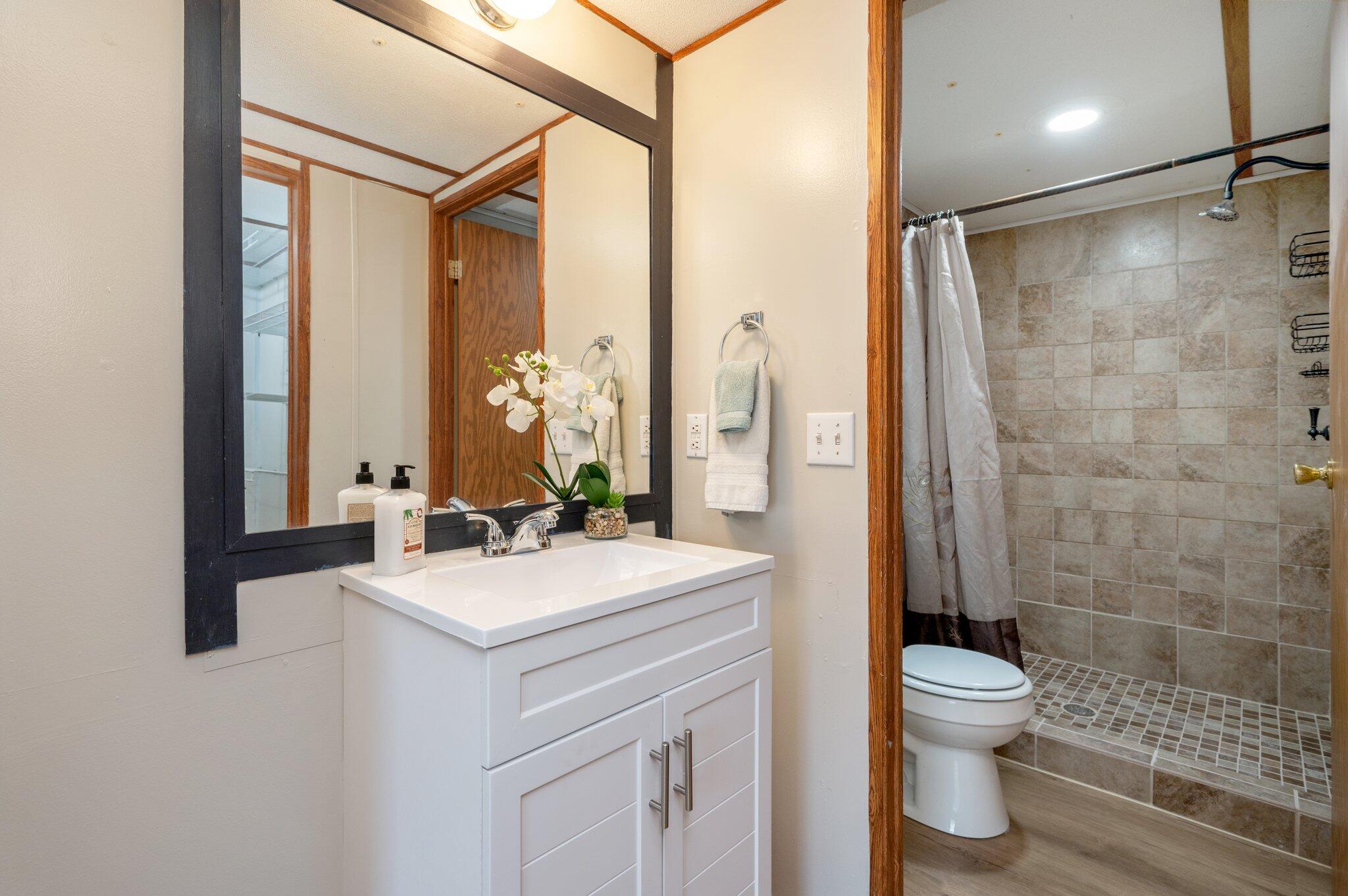 284 East Michaelangelo Road DeFuniak Springs, FL 32433 - Photo 23 of 38 20-web-or-mls-284 E Michaelangelo Rd-17