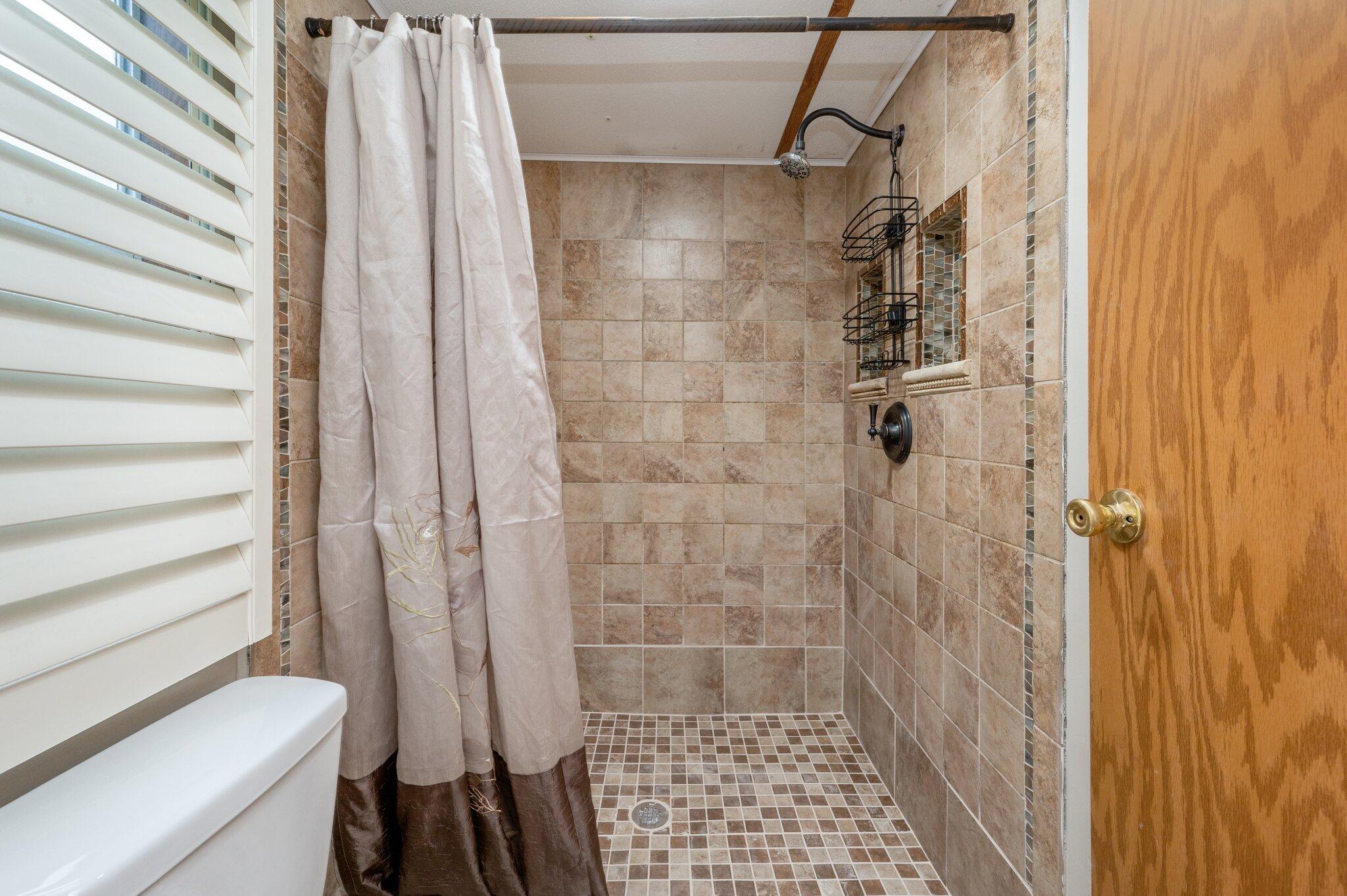 284 East Michaelangelo Road DeFuniak Springs, FL 32433 - Photo 24 of 38 21-web-or-mls-284 E Michaelangelo Rd-18