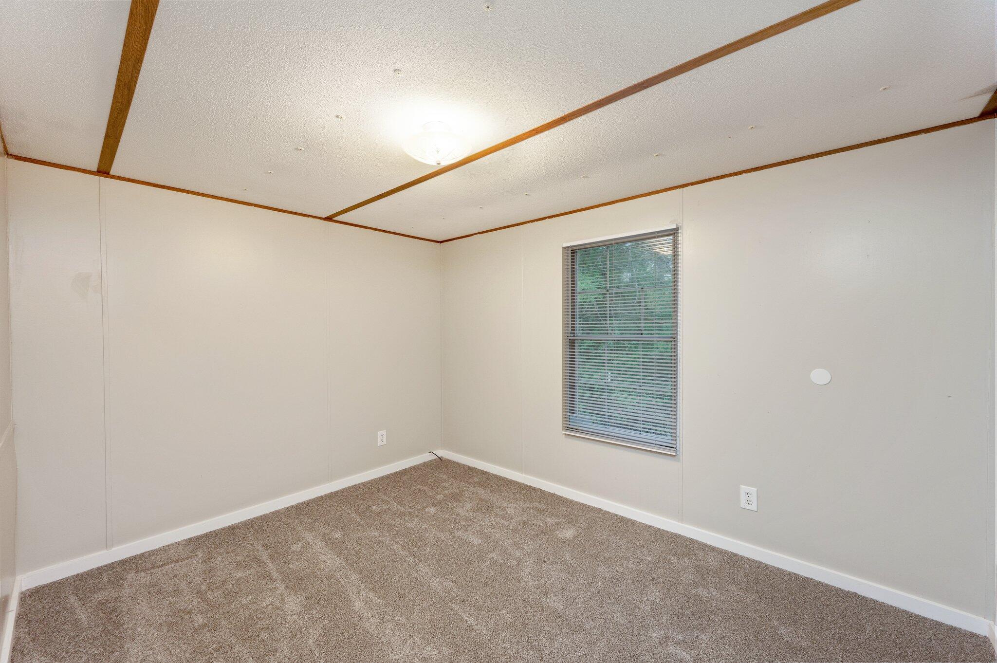 284 East Michaelangelo Road DeFuniak Springs, FL 32433 - Photo 28 of 38 25-web-or-mls-284 E Michaelangelo Rd-22