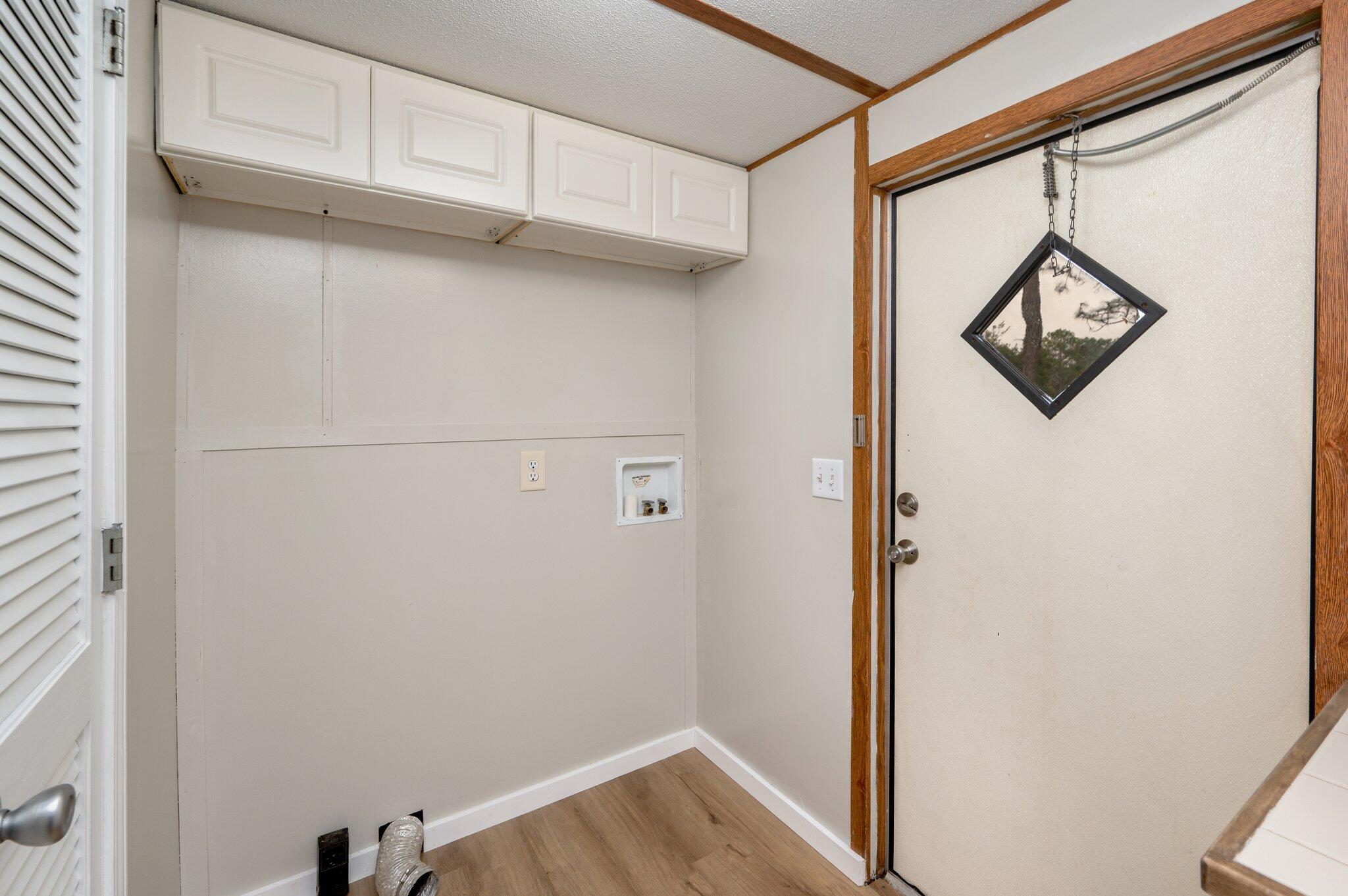 284 East Michaelangelo Road DeFuniak Springs, FL 32433 - Photo 32 of 38 29-web-or-mls-284 E Michaelangelo Rd-26