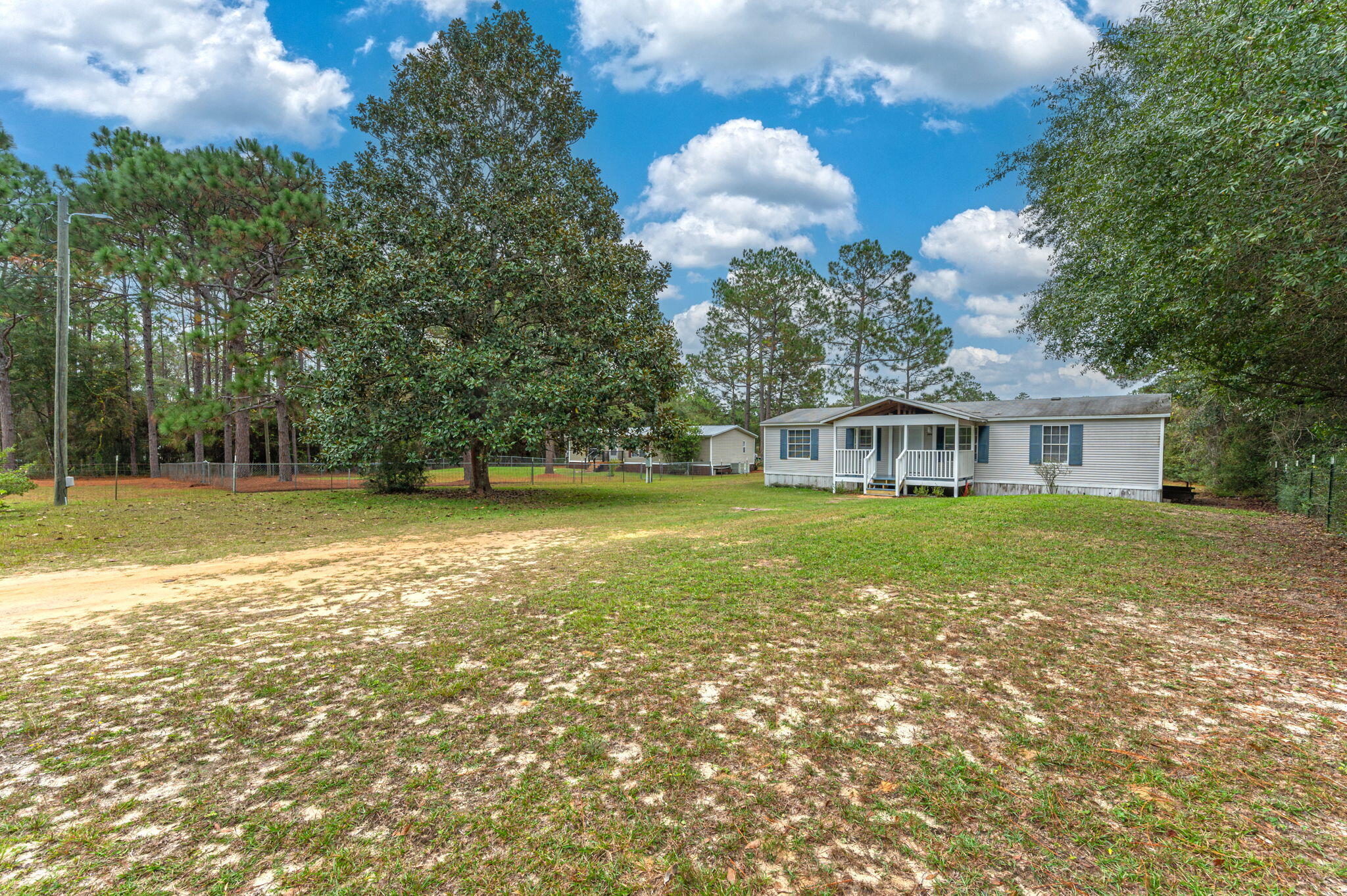 284 East Michaelangelo Road DeFuniak Springs, FL 32433 - Photo 4 of 38 39-web-or-mls-284 E Michaelangelo Rd Ext