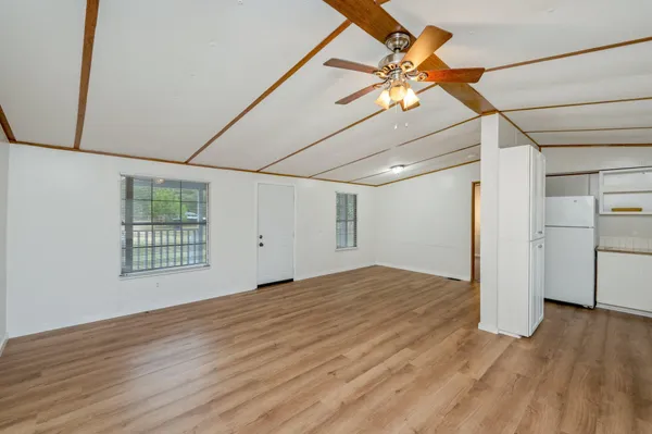 $1,350 | 284 East Michaelangelo Road, DeFuniak Springs, FL 32433