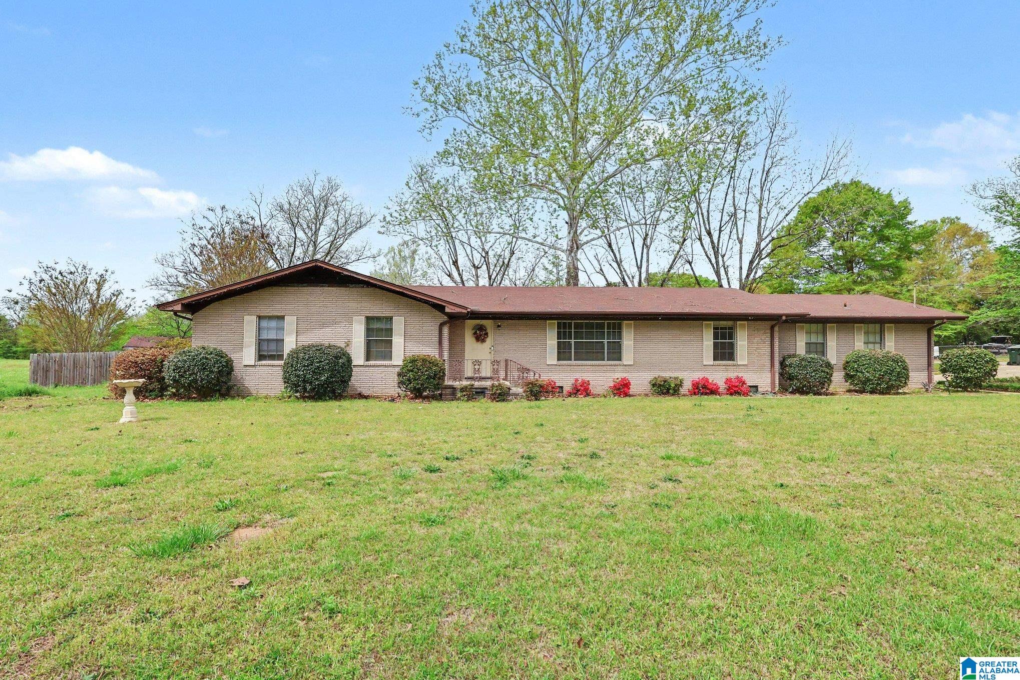 313 Pinedale Road Clanton, AL 35045 - Photo 1 of 24