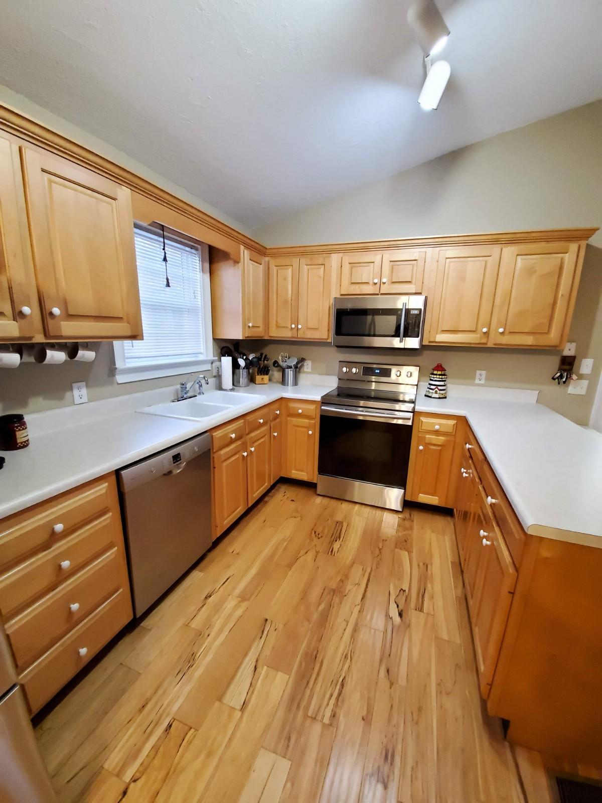 1061 Givens Road Chattanooga, TN 37421 - Photo 3 of 22 received_1019284658829766