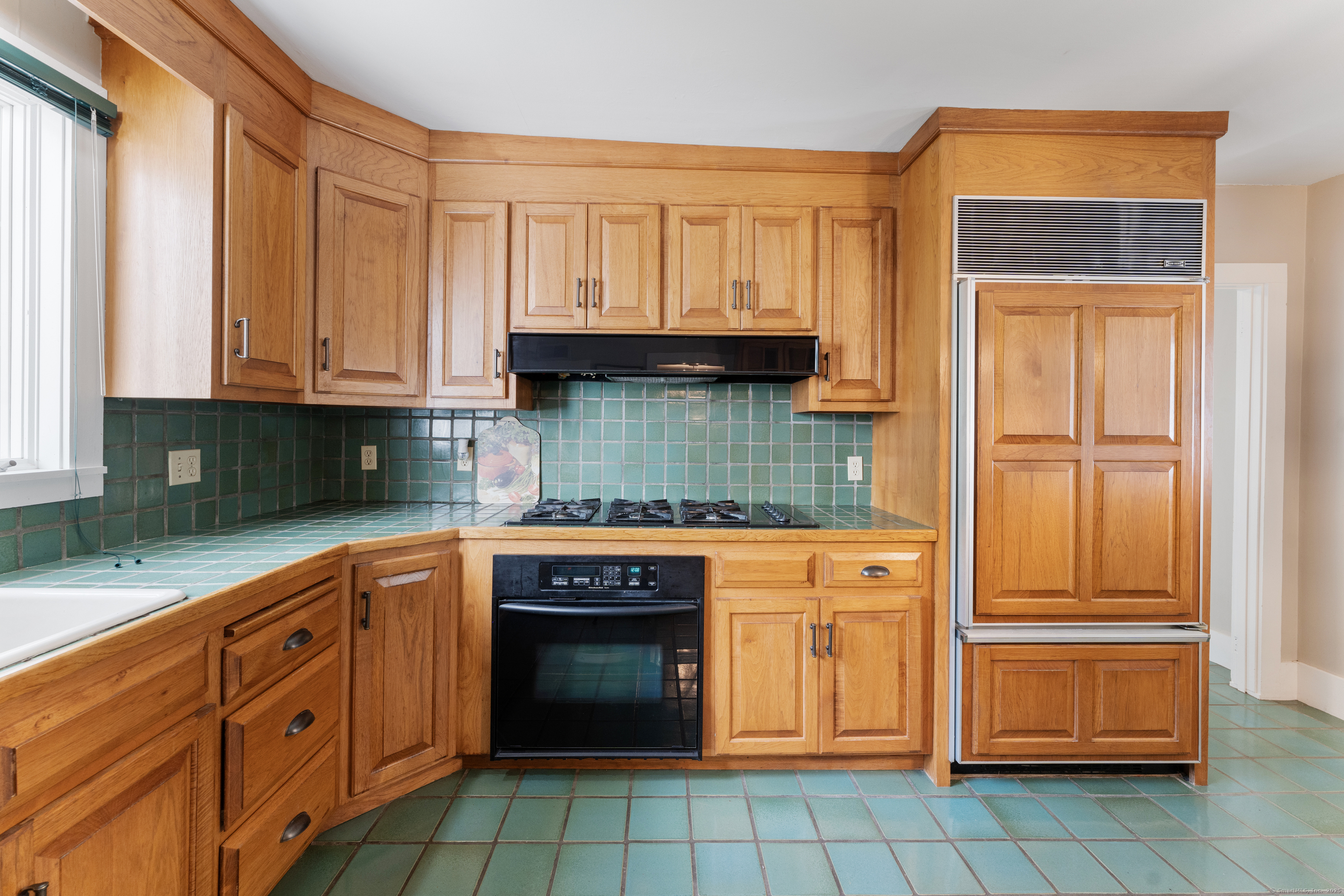 393 North Canterbury Road Canterbury, CT 06331 - Photo 11 of 40 a kitchen with stainless steel appliances granite countertop a stove and a refrigerator